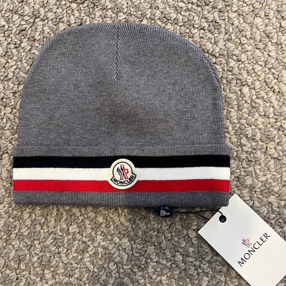 NWT Moncler Beanie Hat Gray Navy Red & White Wool & Rabbit Hair OS